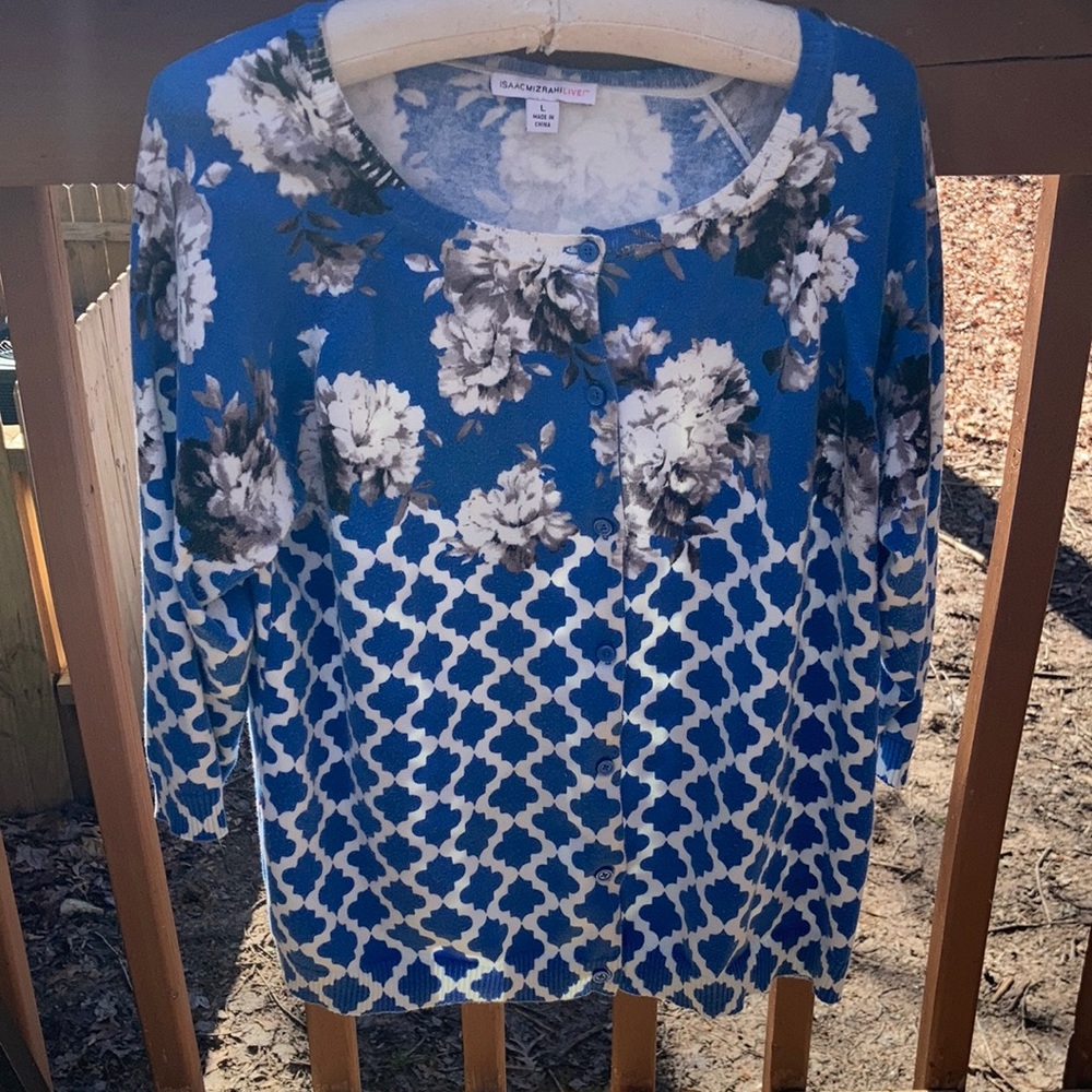 Isaac Mizrahi Live!  Blue cardigan with roses